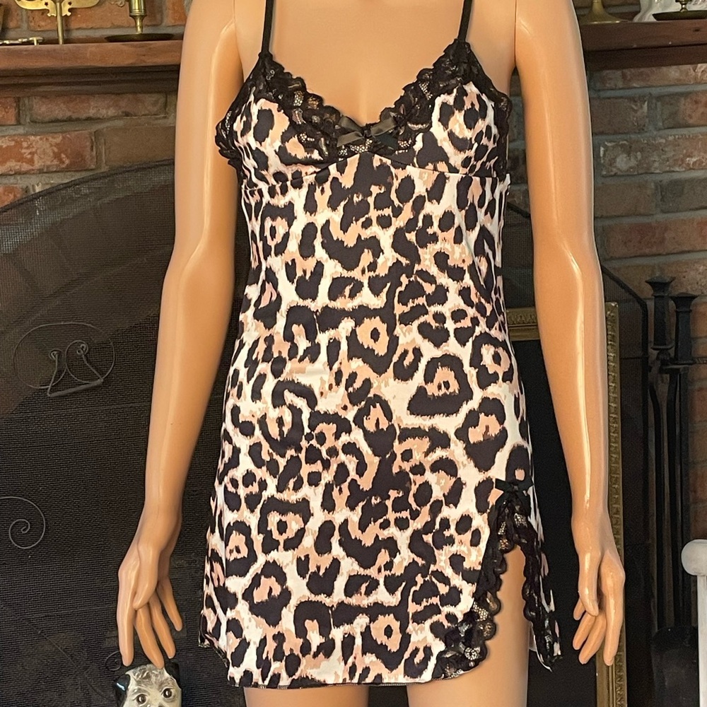 Leopard Print Lace Trim Chemise